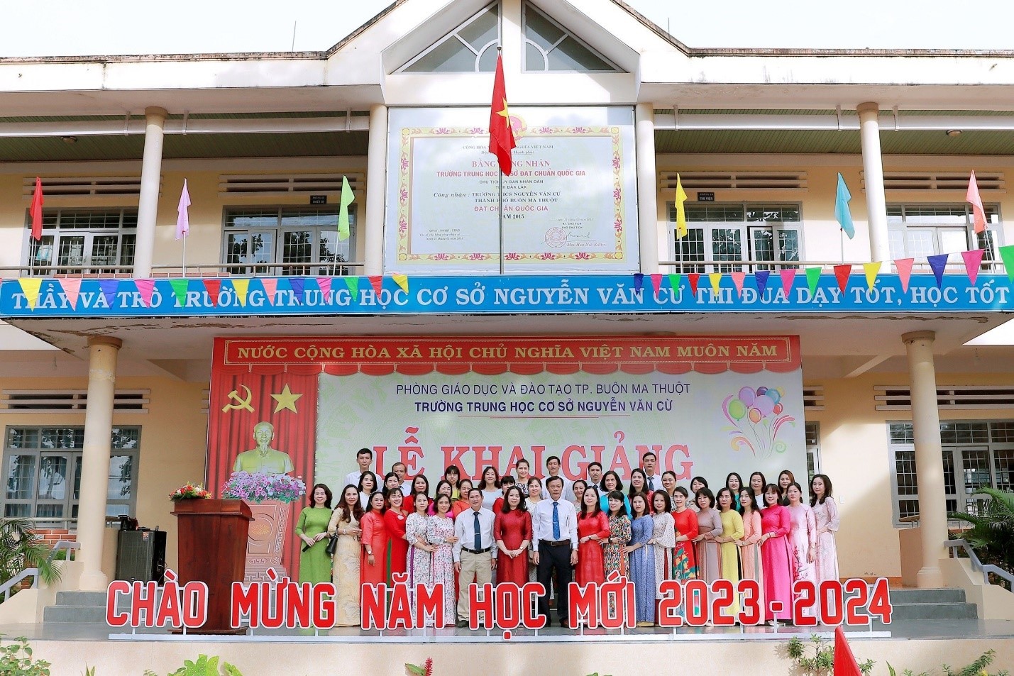 KHAI GIẢNG NĂM HỌC 2023 – 2024 KHAI GIẢNG NĂM HỌC 2023 – 2024