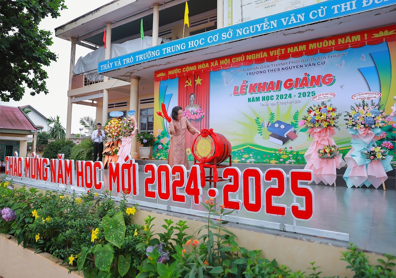 KHAI GIẢNG NĂM HỌC 2024 -2025 KHAI GIẢNG NĂM HỌC 2024 -2025